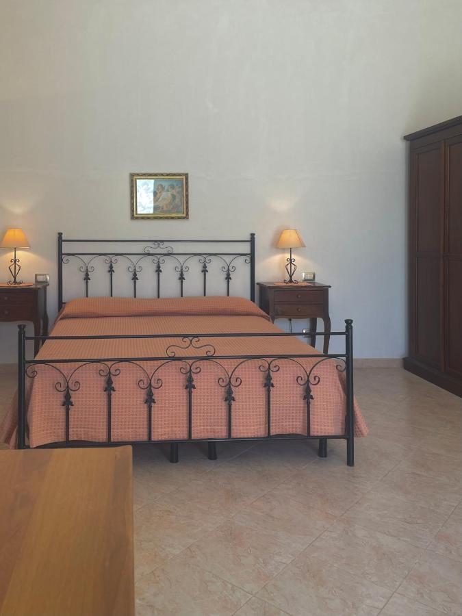 אוג'אנו לה קייזה La Rondine Bed And Breakfast מראה חיצוני תמונה